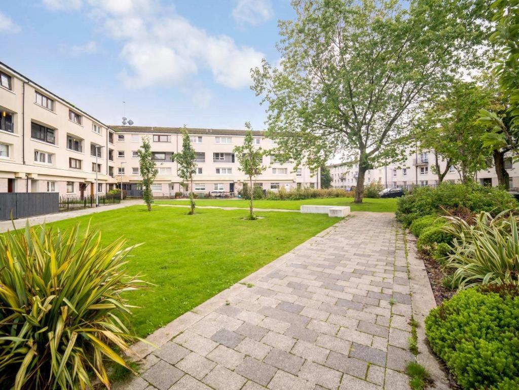 Lovely 1-Bedroom Property With Balcony In West End Glasgow Eksteriør bilde
